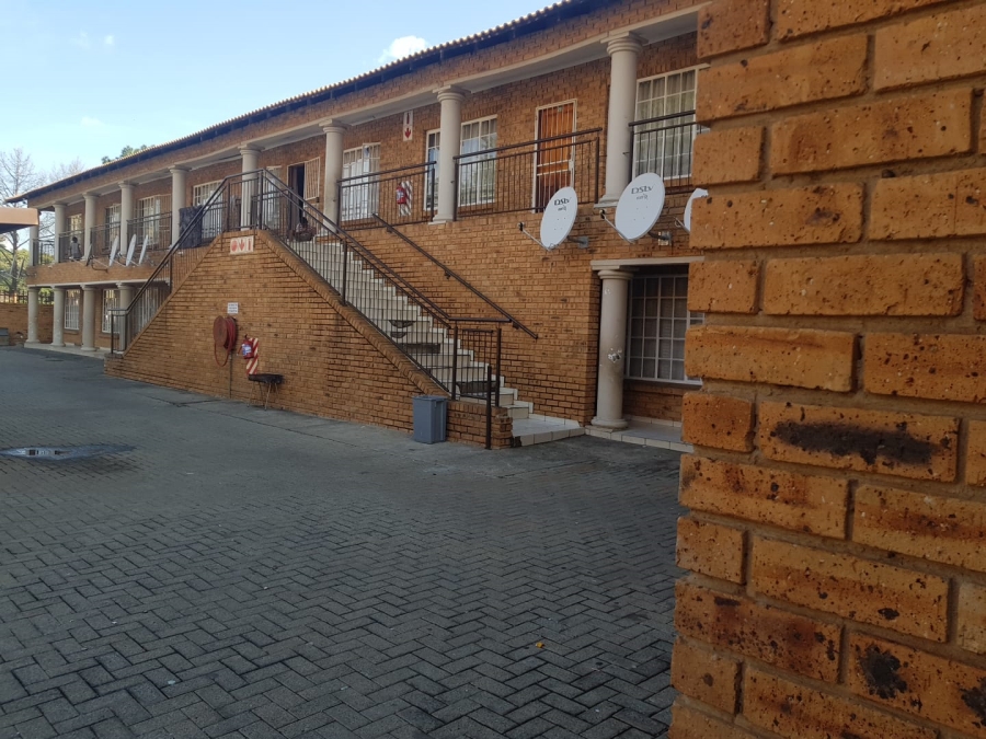 2 Bedroom Property for Sale in Rustenburg Central North West